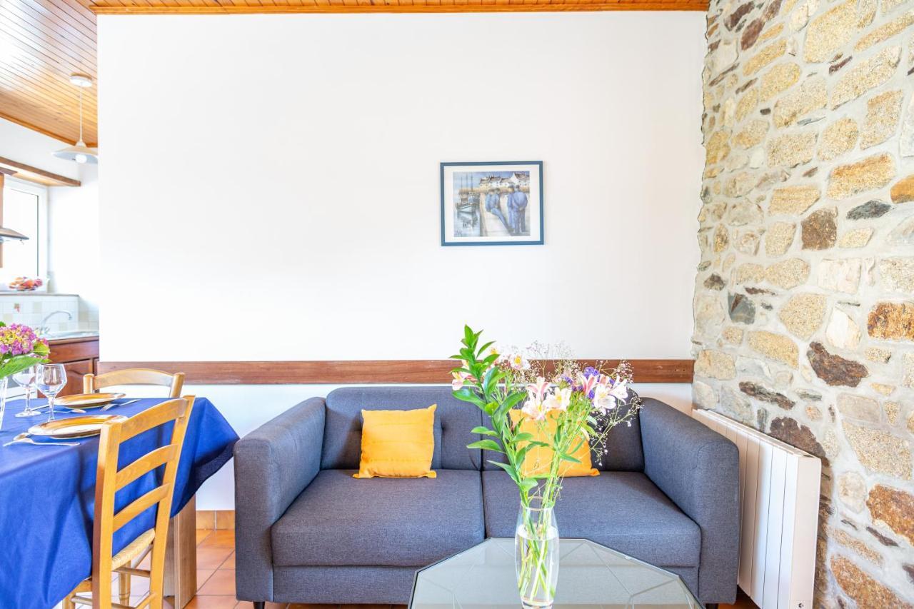 Loustic Villa Plomodiern Bagian luar foto